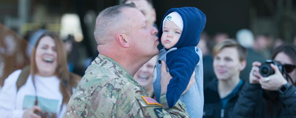 Utah guardsman returns to family