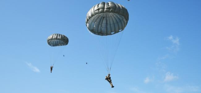 paratroopers